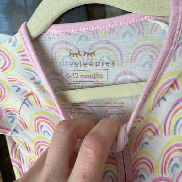 Little Sleepies pastel rainbows print footies zippy pajamas sleeper baby girl - Picture 5 of 7